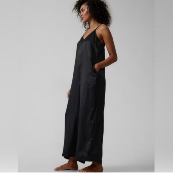 Athleta Cool Calm Romper Silky fabric Black $119 NWT - Picture 3 of 11